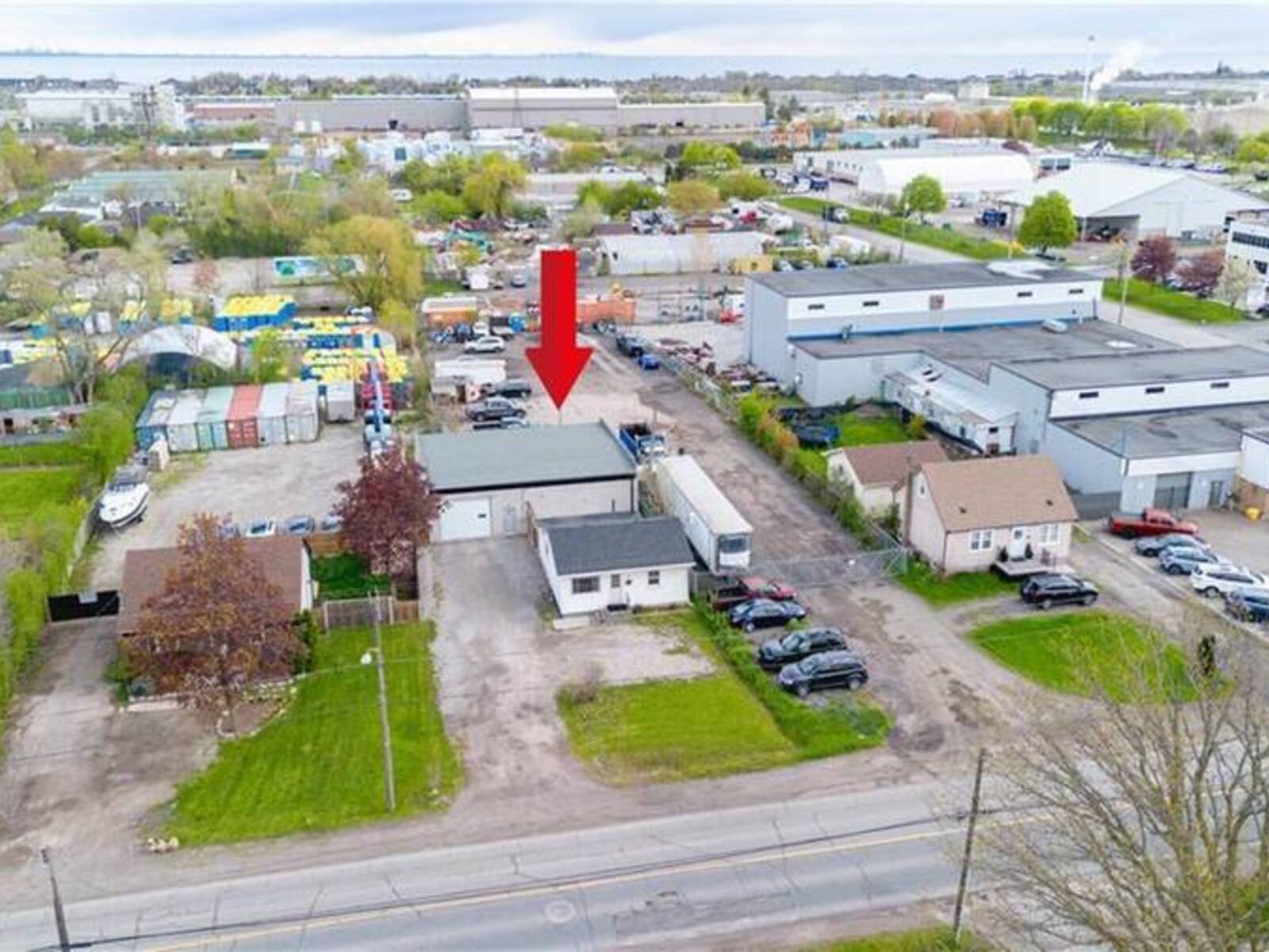 727 BARTON Street, Hamilton, Ontario L8E 5L7