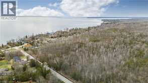 6 DOROTHYS Drive | Oro-Medonte Ontario | Slide Image Fifty