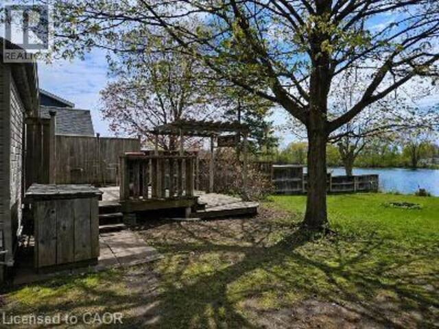1323 QUEEN Street Unit# 125 Wilmot Ontario, N0B 2E0 - 1 Bedroom Waterfront Home For sale