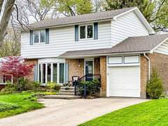19 CHATEAU Court Hamilton Ontario, L9C 5P3