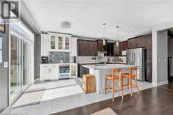 82 CHAUMONT Drive | Hamilton Ontario | Slide Image Nine