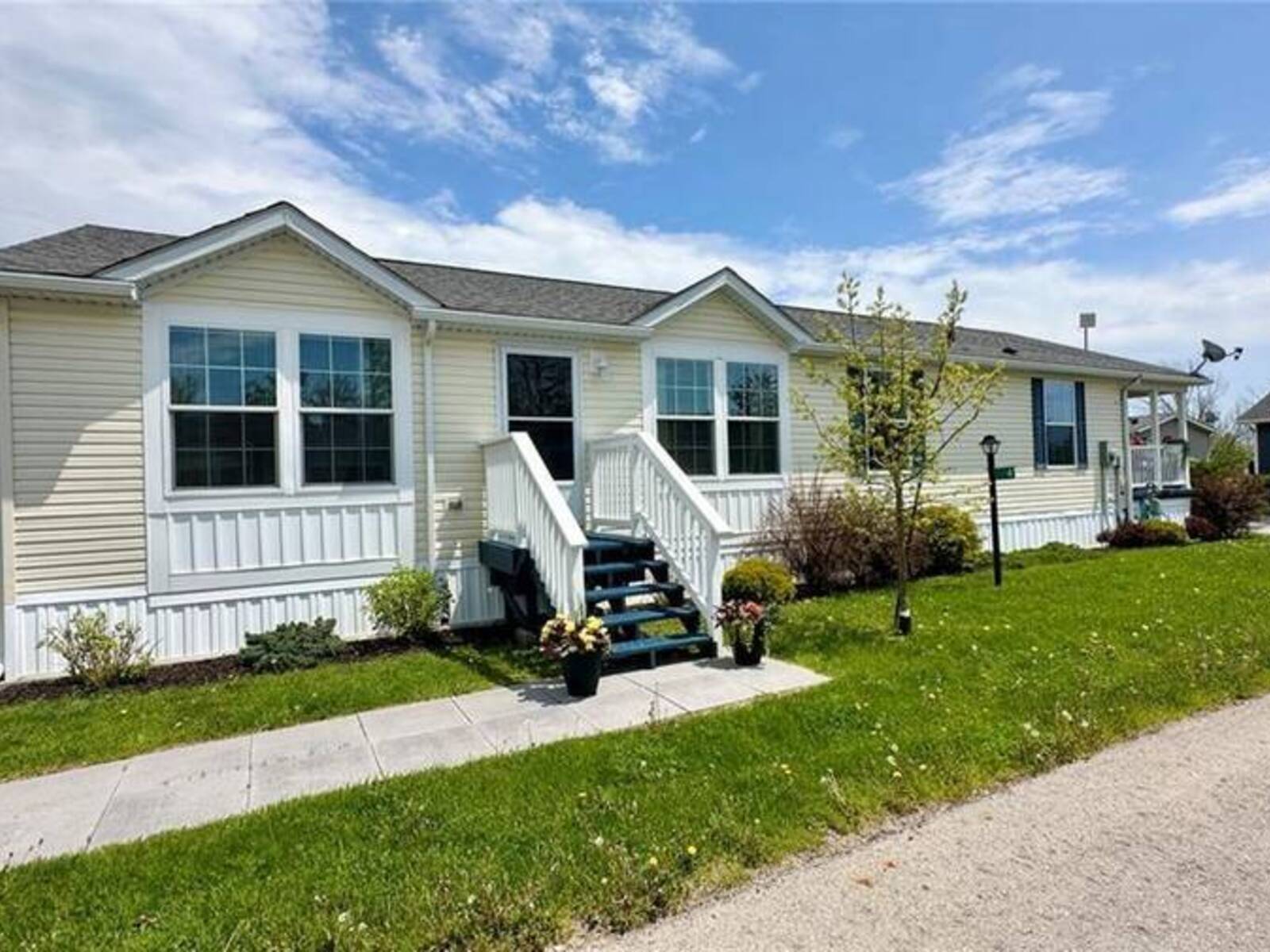 4 CRICKLEWOOD Crescent, Selkirk, Ontario N0A 1L0