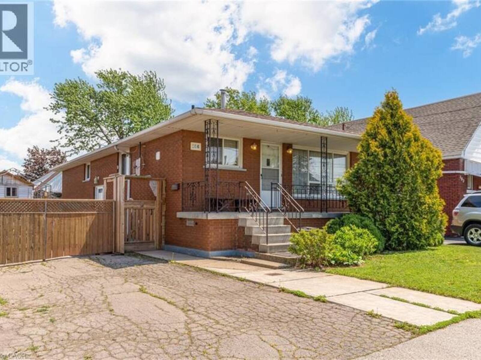 186 ADELINE Avenue, Hamilton, Ontario L8H 5T8