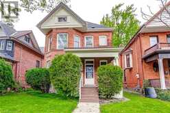 18 FAIRLEIGH Crescent | Hamilton Ontario | Slide Image One