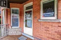 18 FAIRLEIGH Crescent | Hamilton Ontario | Slide Image Five