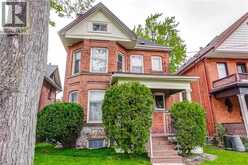 18 FAIRLEIGH Crescent | Hamilton Ontario | Slide Image Three