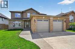 9128 HENDERSHOT Boulevard | Niagara Falls Ontario | Slide Image Two