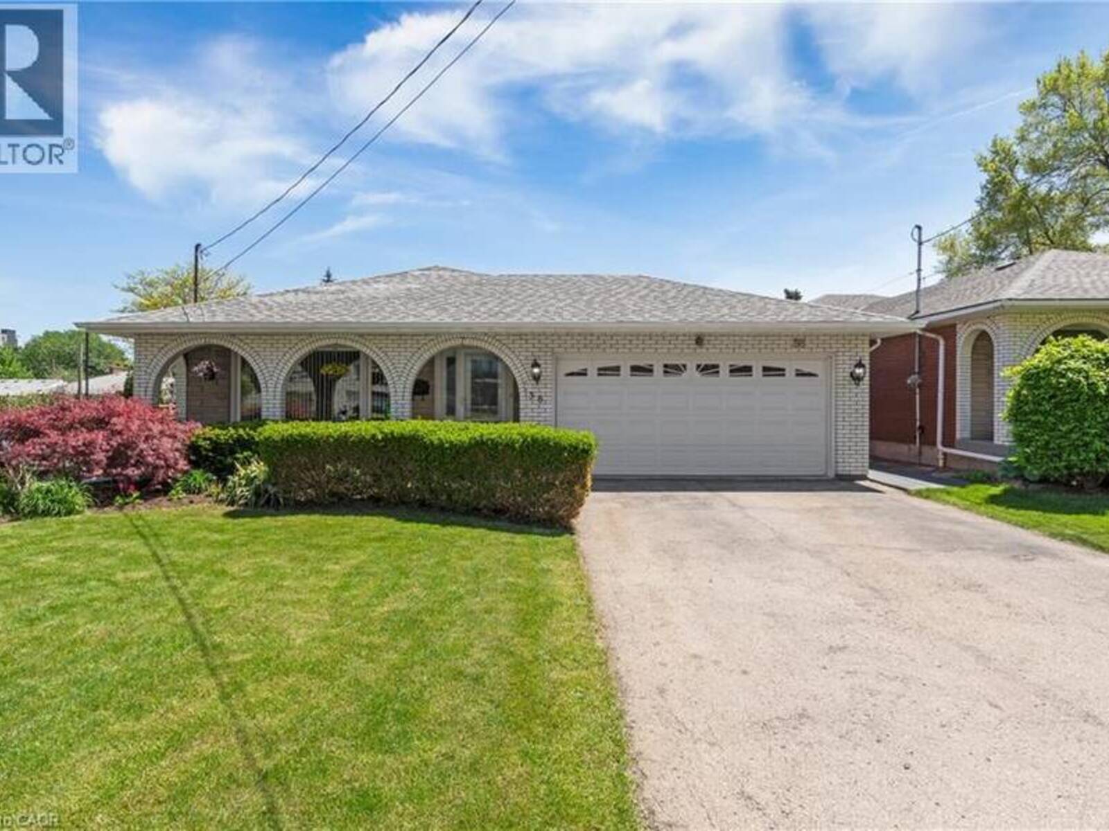 58 CENTENNIAL Parkway S, Hamilton, Ontario L8G 2C4
