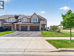 71 FOOTHILLS Lane Hamilton Ontario, L8E 0K1