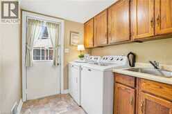 9 MAGNOLIA Court | Fonthill Ontario | Slide Image Thirty