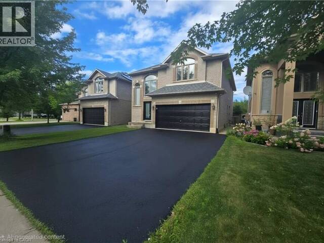 197 CLOVERLEAF Drive Ancaster Ontario, L9K 1T4 - 6 Bedrooms Home For Sale