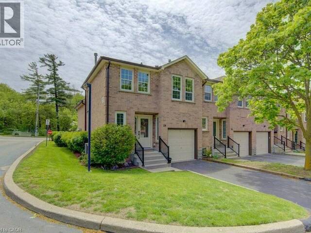 375 HOLIDAY INN Drive Unit# 28 Cambridge Ontario, N3C 3P6 - 3 Bedrooms Condo For Sale