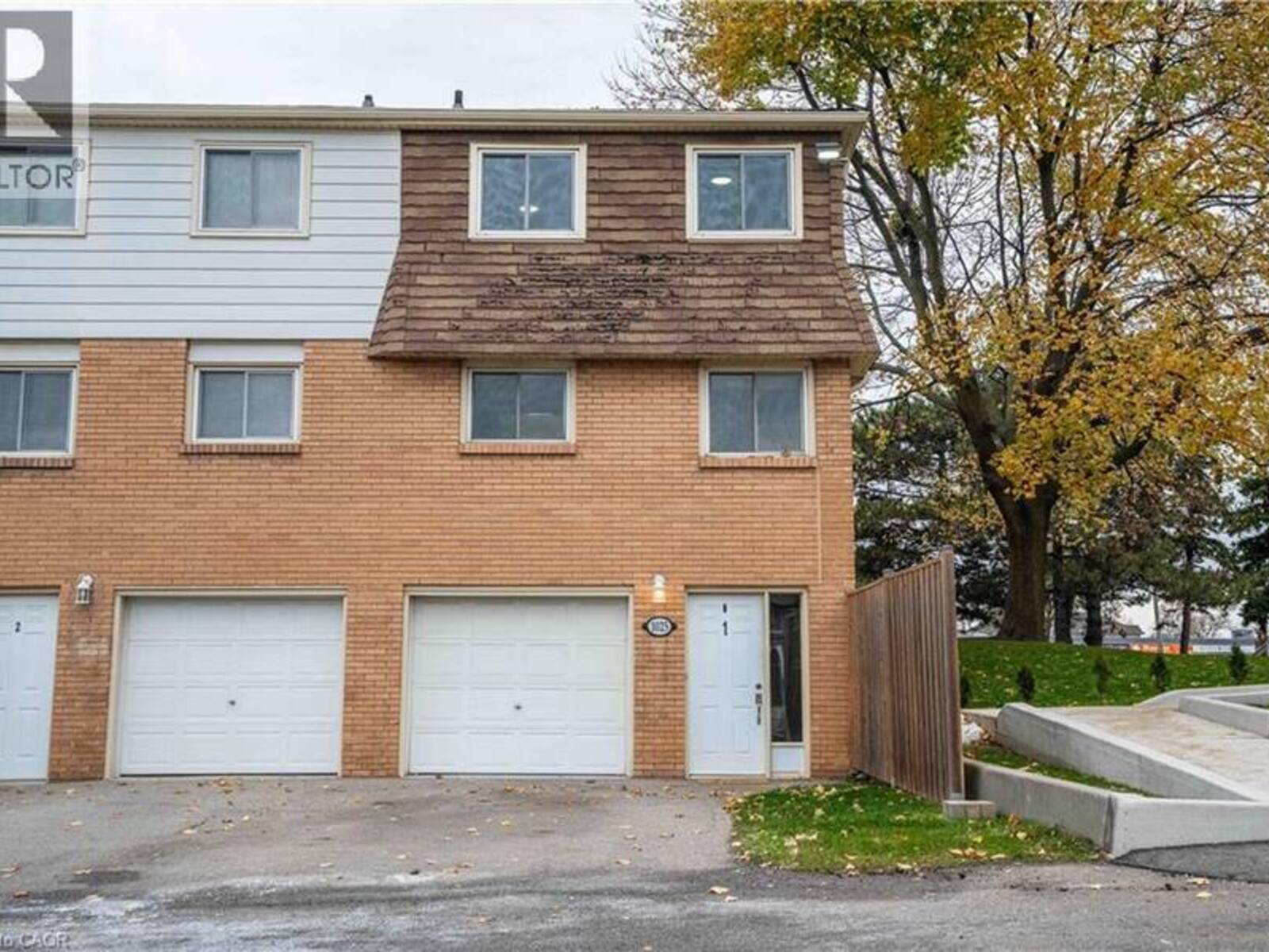 1025 UPPER GAGE Avenue Unit# 1, Hamilton, Ontario L8V 4L2
