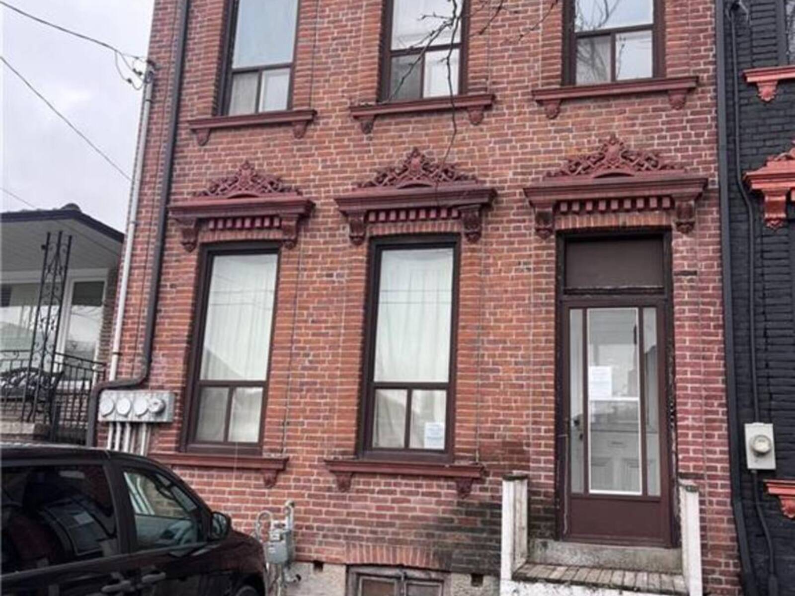 223 PARK Street N, Hamilton, Ontario L8R 2N9