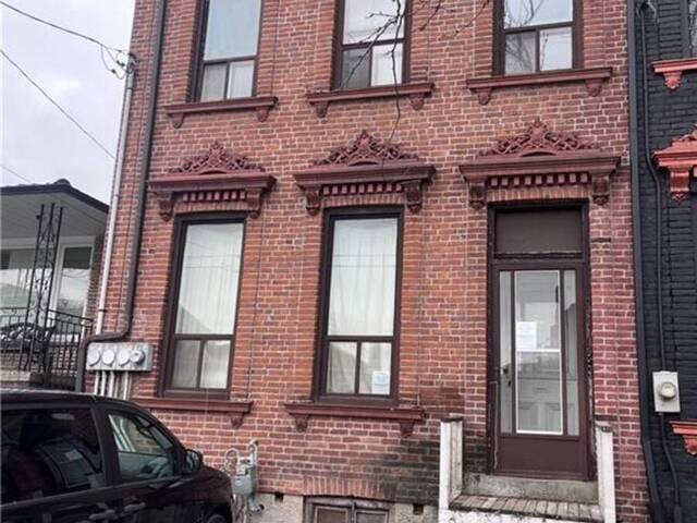 223 PARK Street N Hamilton Ontario, L8R 2N9 - 3 Bedrooms Home For Sale