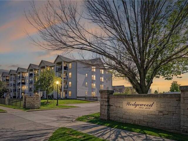 1421 WALKERS Line Unit# 209 Burlington Ontario, L7M 4P4 - 2 Bedrooms Condo For Sale