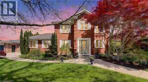 97 MANITOULIN Crescent | Kitchener Ontario | Slide Image Three