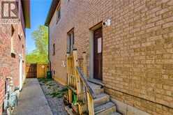 7 CHARDONNAY Street | Hamilton Ontario | Slide Image Three