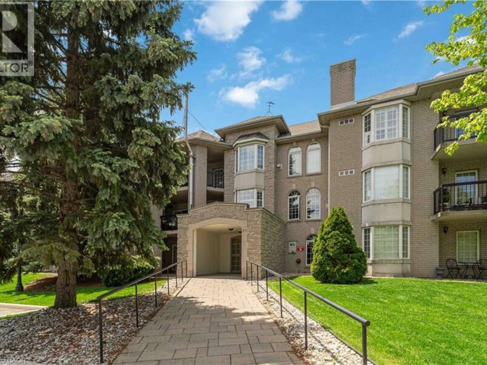 970 GOLF LINKS Road Unit# 205, Ancaster, Ontario L9K 1J8