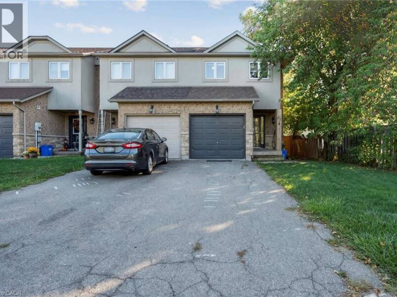 27 PETTIT Street, Hamilton, Ontario L8E 5V7