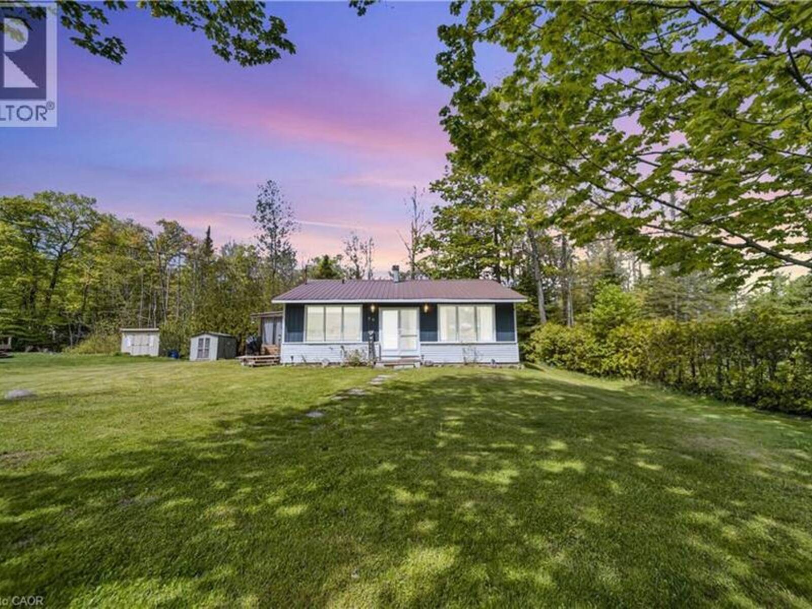 79 MAPLEPORT Crescent, Sauble Beach, Ontario N0H 2G0