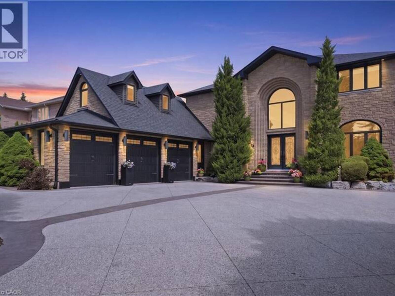 149 MILLER Drive, Ancaster, Ontario L9G 4W2