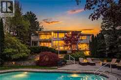 2 ANSLOW Court | Dundas Ontario | Slide Image One