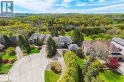 2 ANSLOW Court | Dundas Ontario | Slide Image Three