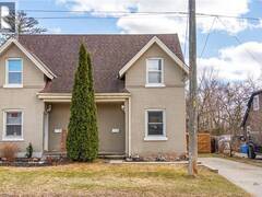 3 LLOYD Street Unit# B Brantford Ontario, N3S 3E3