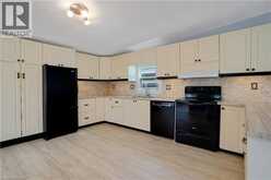 120 MAPLE Crescent | Hamilton Ontario | Slide Image Sixteen