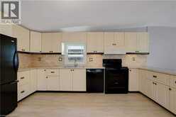 120 MAPLE Crescent | Hamilton Ontario | Slide Image Seventeen