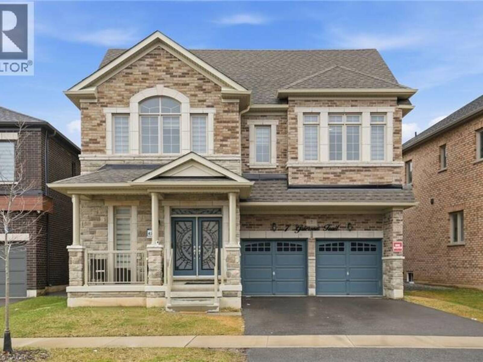 7 GRIERSON Trail, Waterdown, Ontario L8B 1Z7
