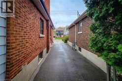 187 PARADISE Road N | Hamilton Ontario | Slide Image Four