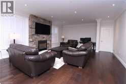 708 WINSTON Road | Grimsby Ontario | Slide Image Nine