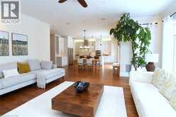 211 TOLLGATE Drive | Ancaster Ontario | Slide Image Nine