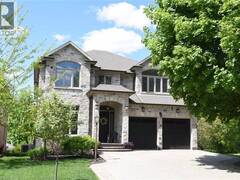 211 TOLLGATE Drive Ancaster Ontario, L9G 5C8