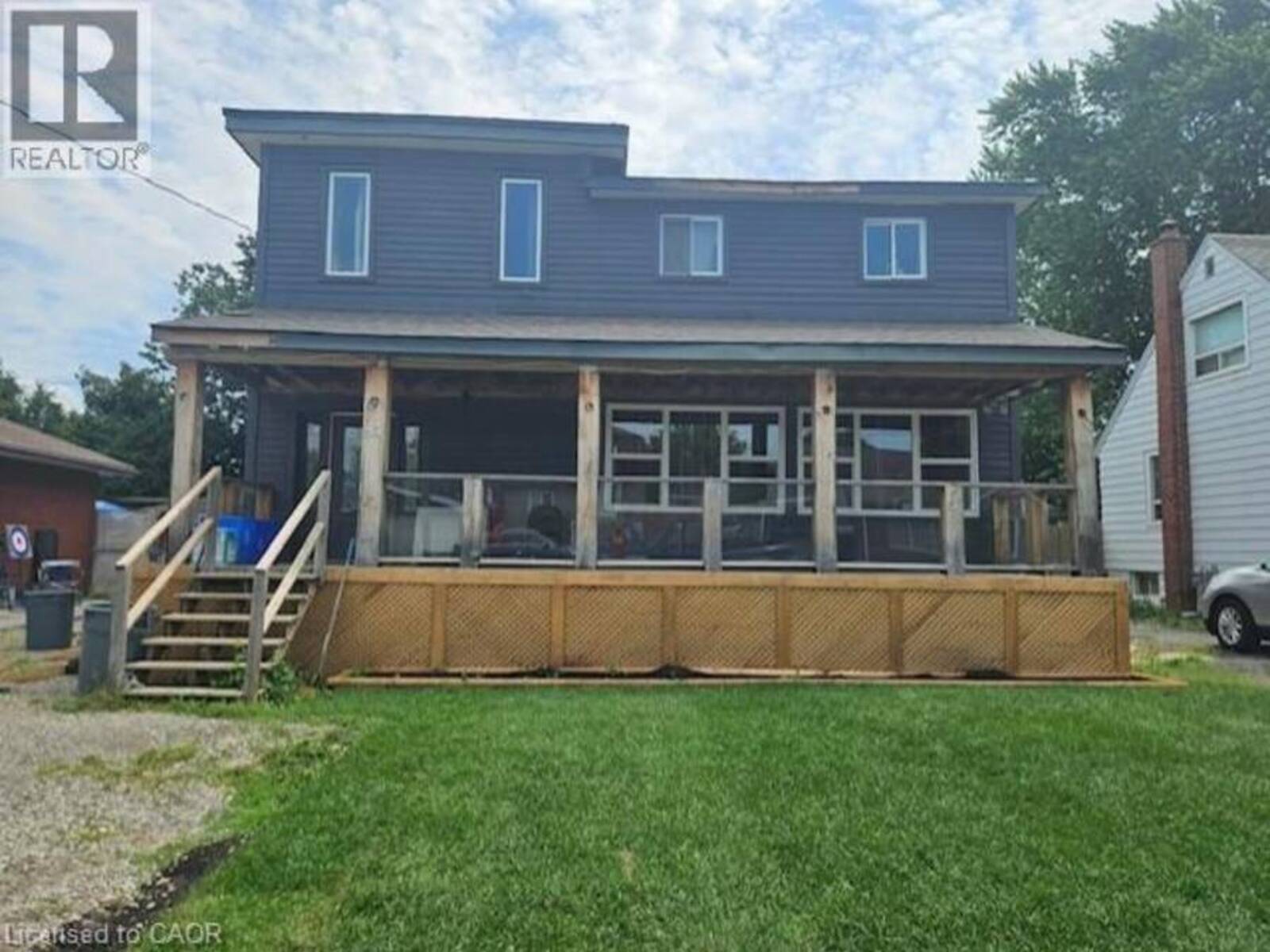 93 HOWARD Avenue, Hamilton, Ontario L9A 2W4