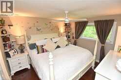 18 DENNIS Avenue | Waterdown Ontario | Slide Image Nine