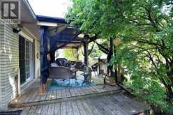 18 DENNIS Avenue | Waterdown Ontario | Slide Image Nineteen