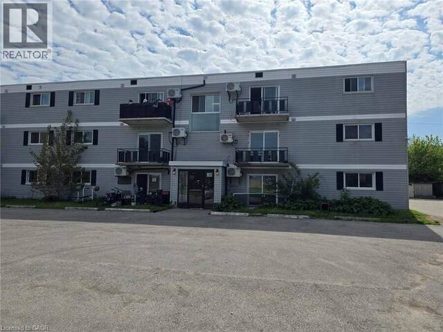 14 HOLLAND Street St. Thomas Ontario, N5R 4S2 - Multi-family Home For Sale