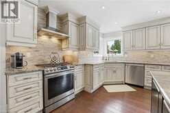 28 DEERVIEW Avenue | Ancaster Ontario | Slide Image Thirteen