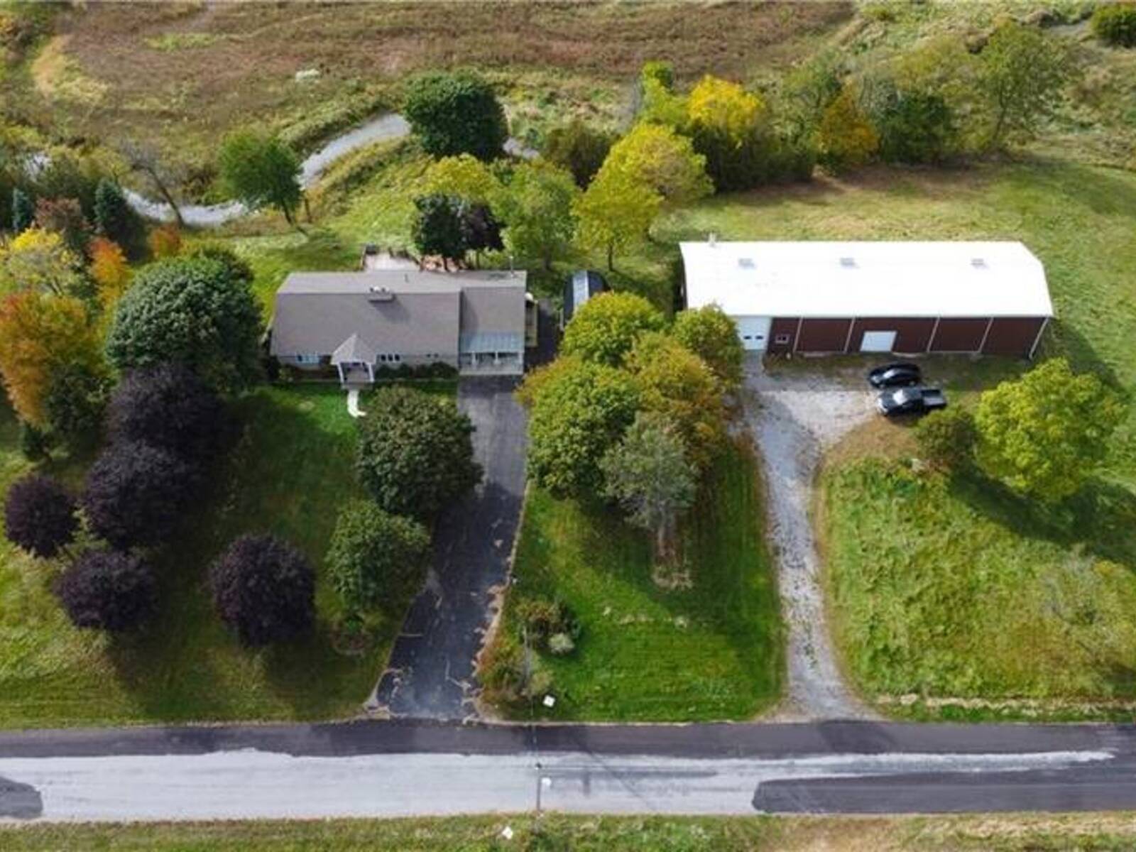 17 CEMETERY Road, Wilsonville, Ontario N0E 1Z0