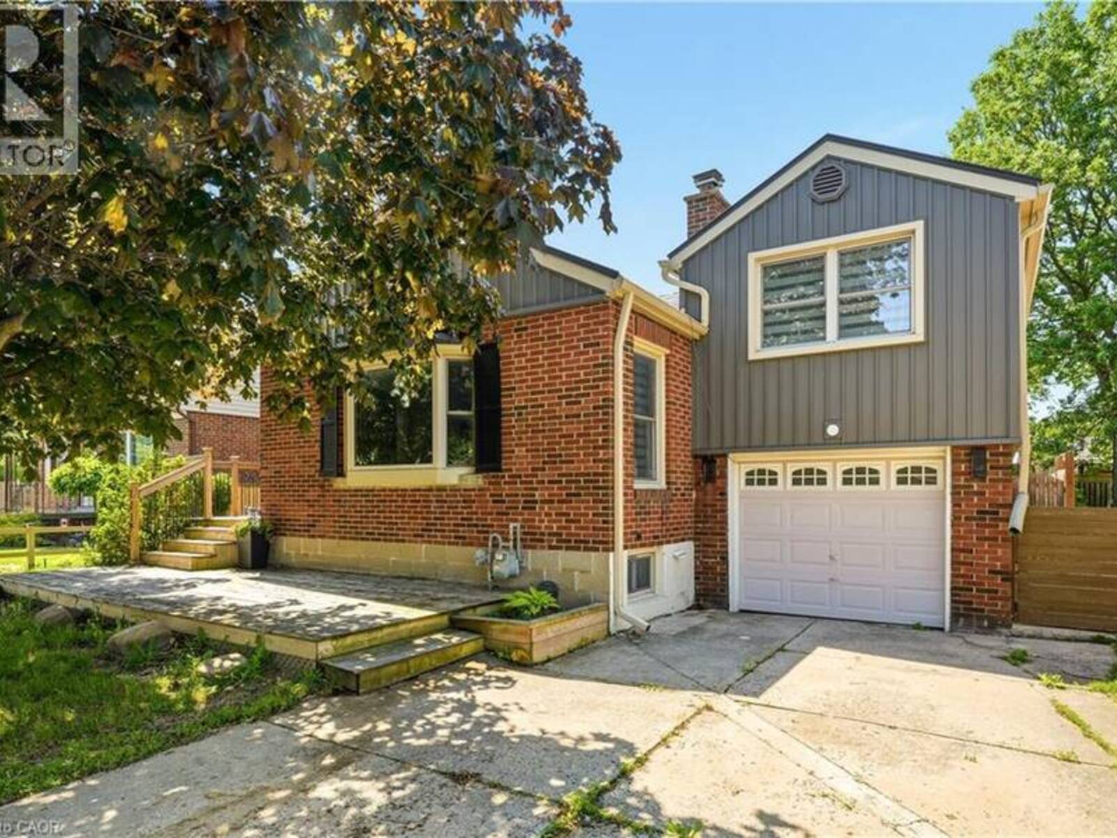 101 IRENE Avenue, Hamilton, Ontario L8G 2B1