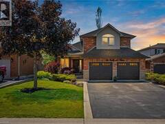 6 SCOTTSWOOD Lane Caledonia Ontario, N3W 2L6