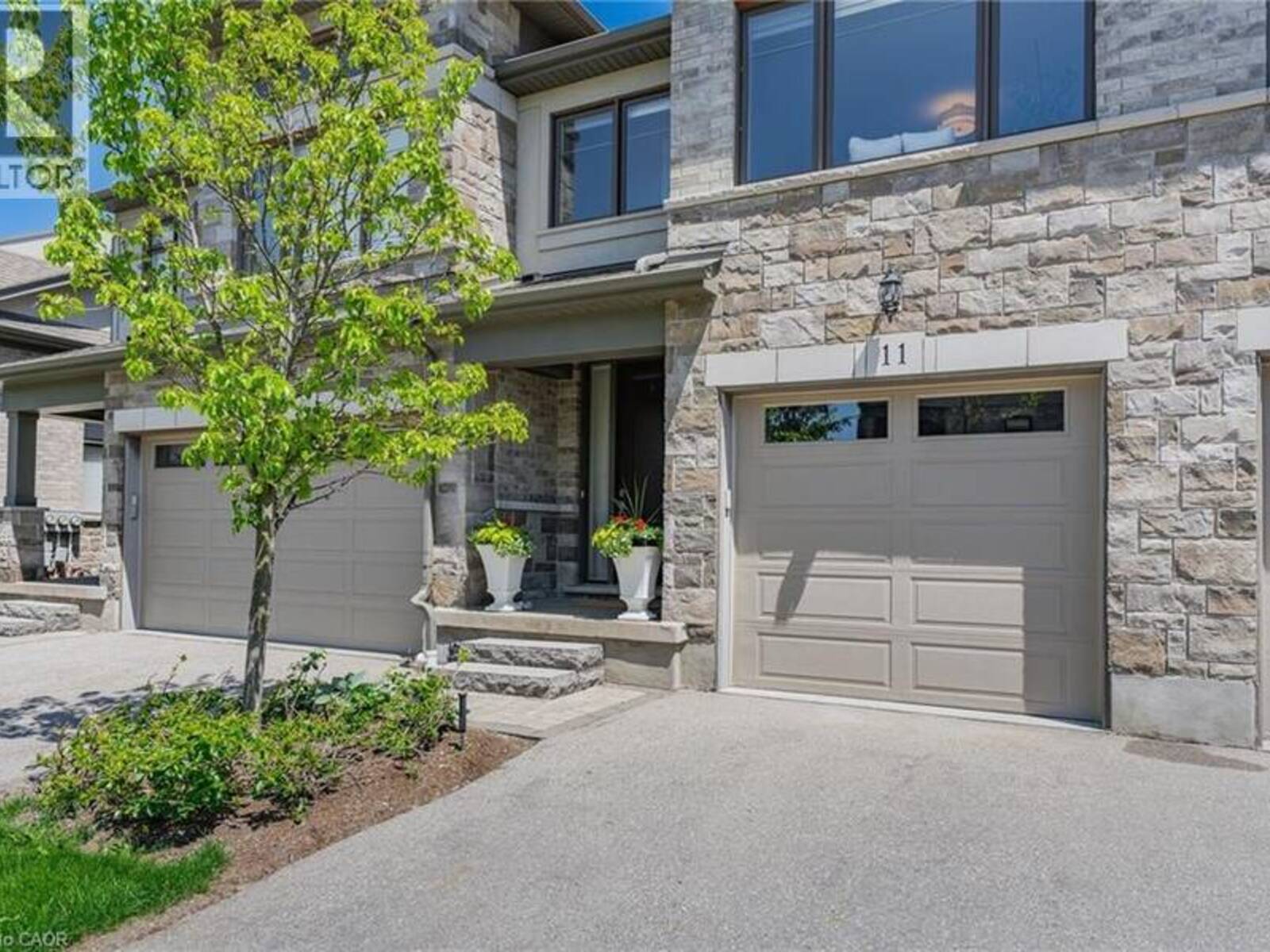 243 GREY SILO Road Unit# 11, Waterloo, Ontario N2K 0B9