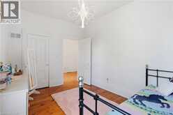 86 OAK Street | Brantford Ontario | Slide Image Sixteen