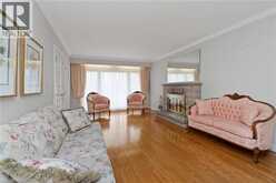 36 BUCKINGHAM Drive | Hamilton Ontario | Slide Image Seventeen