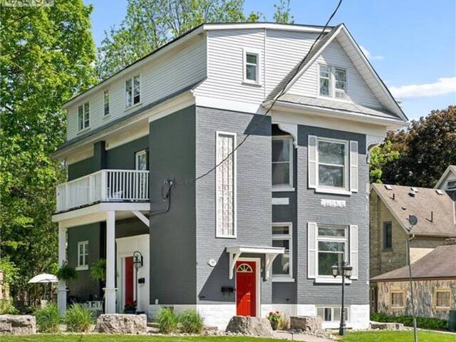 149 YOUNG Street Kitchener Ontario, N2H 4Z5 - 8 Bedrooms Home For Sale