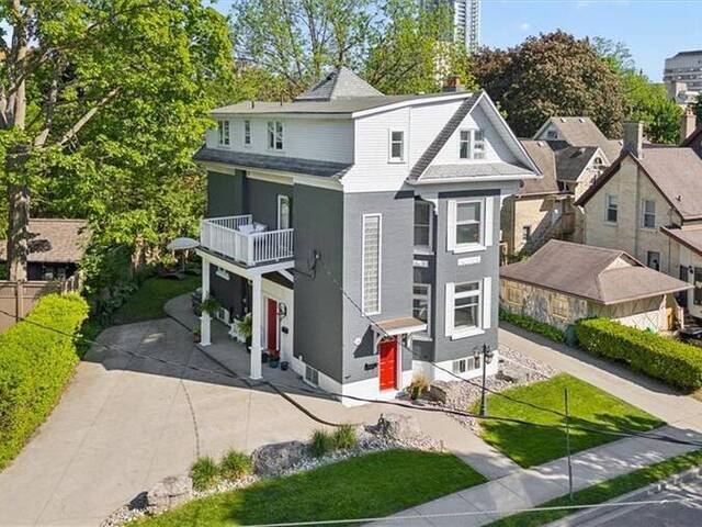 149 YOUNG Street Kitchener Ontario, N2H 1Z5 - Multi-family Home For Sale