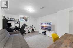 406 EAST 43RD Street | Hamilton Ontario | Slide Image Thirty-three